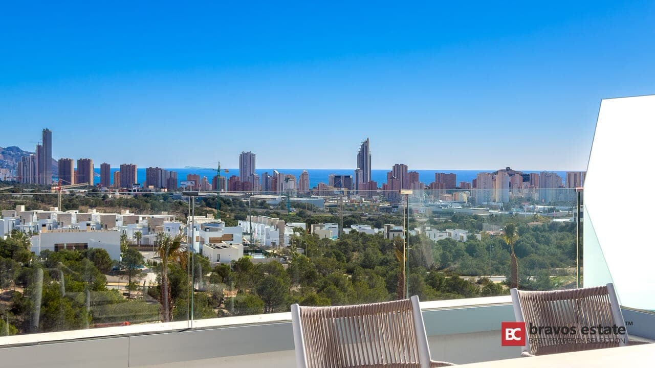 Modern 2-Bedroom Apartment in Finestrat - 4