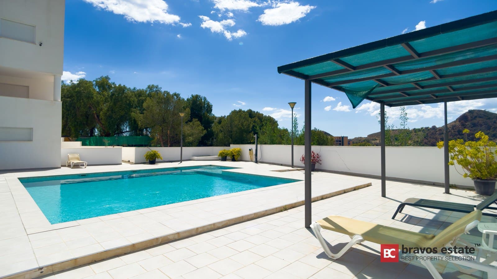 Beachside 2-Bedroom Apartment in Villajoyosa - 3