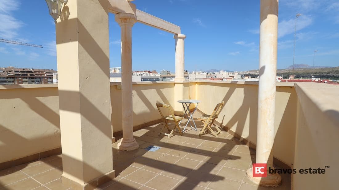 Seafront 2-Bedroom Apartment in El Campello - 5
