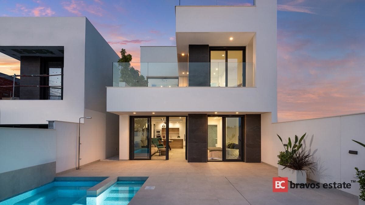 New Build 3-Bedroom Villa in Torrevieja 1