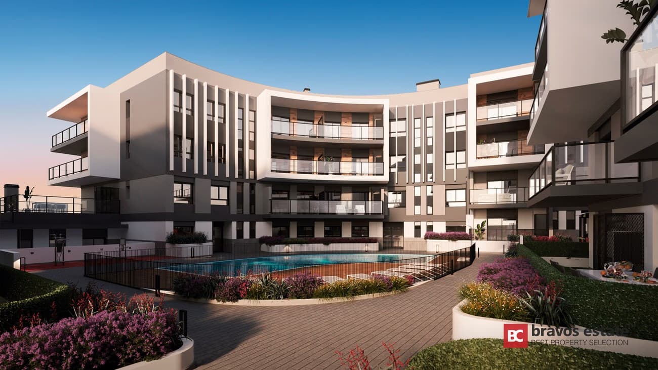 Beachside 2-Bedroom Apartment in Javea - 4