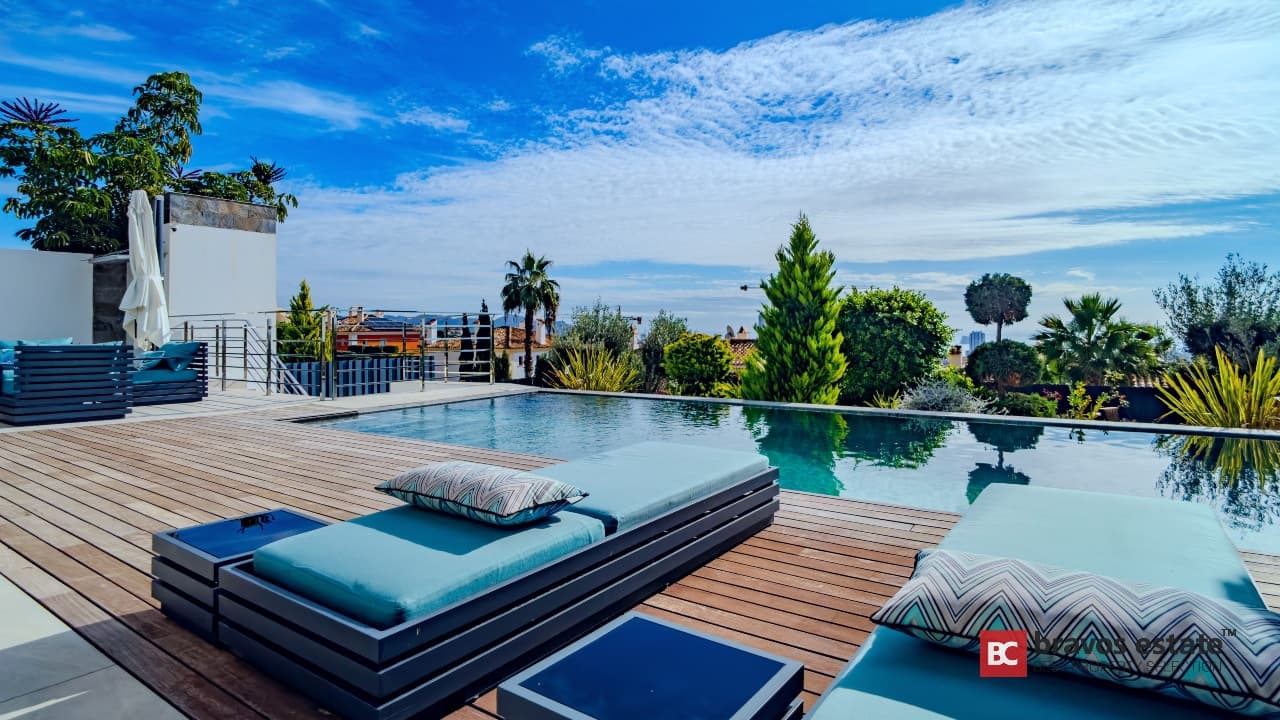 Luxury 5-Bedroom Villa in Finestrat - 2