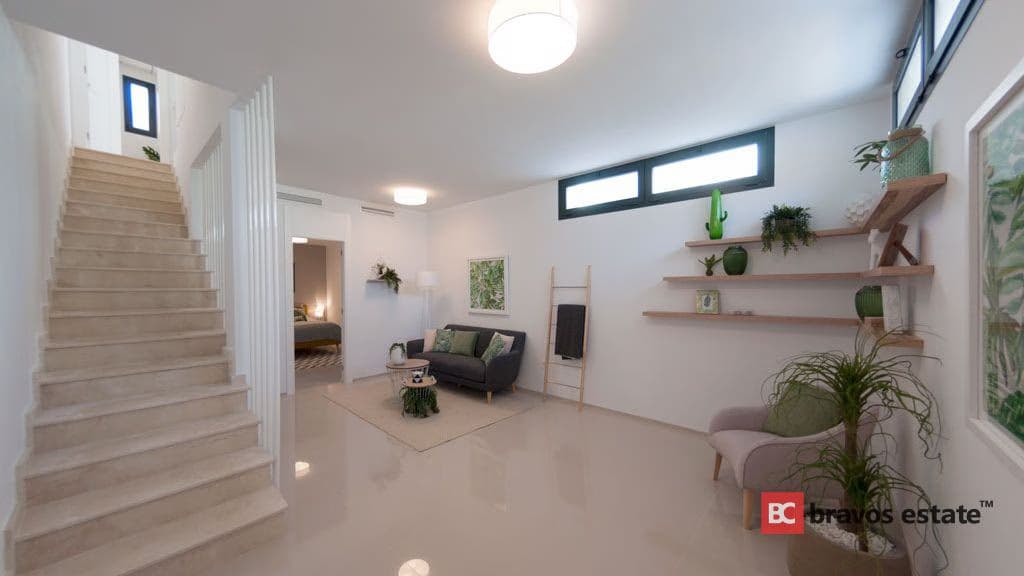 Bungalow Espacioso de 3 Dormitorios en Ciudad Quesada - 2