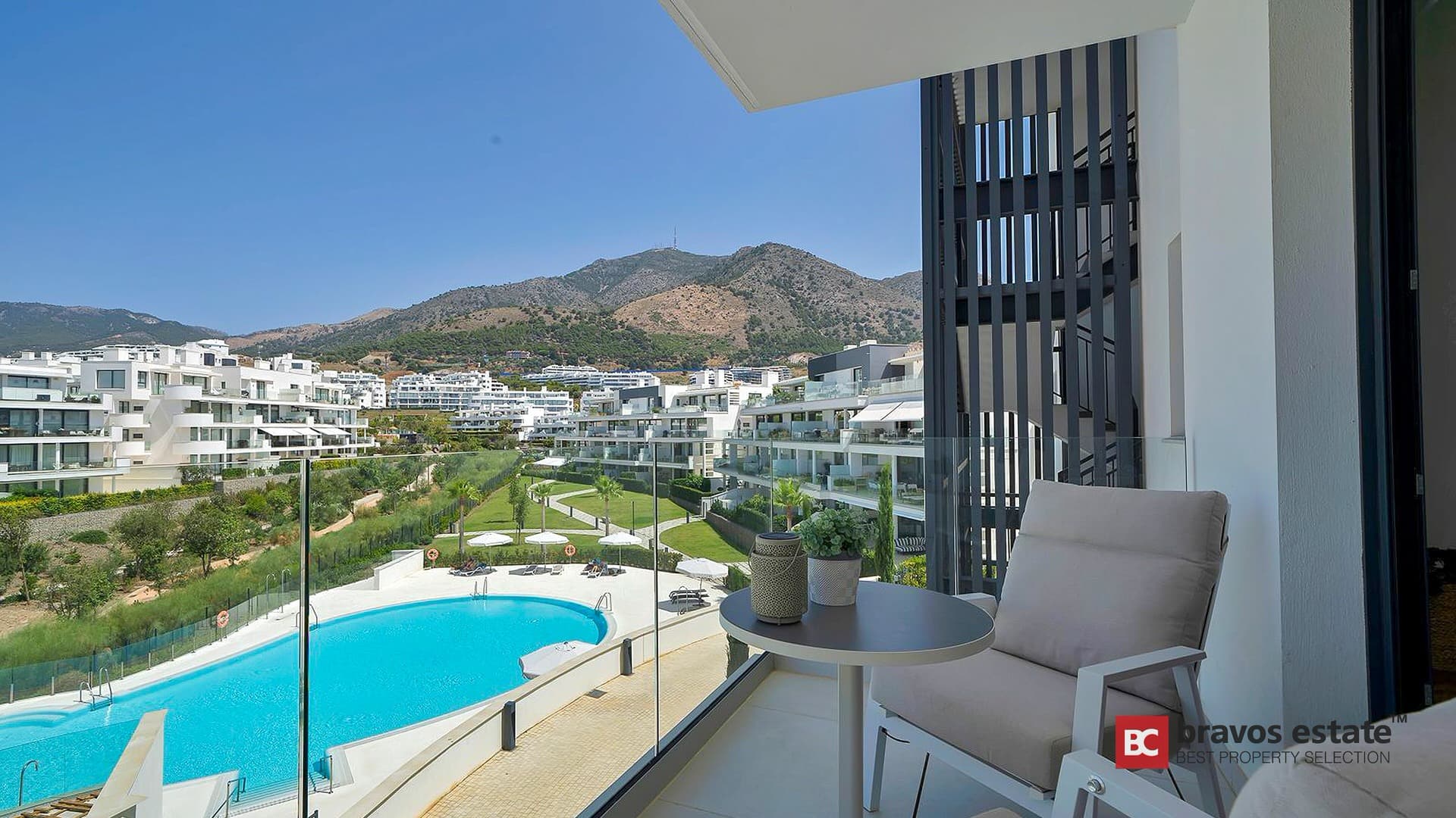 Modern 2-Bedroom Apartment in Marbella - 2