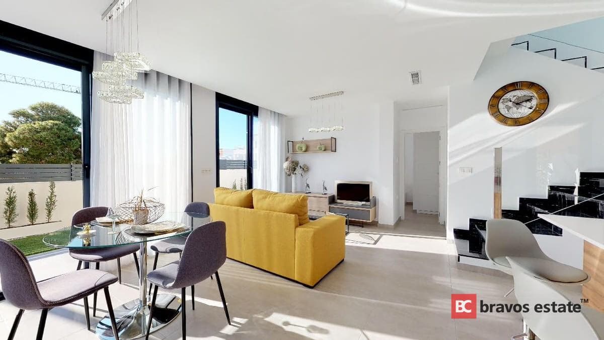 Nieuwbouw villa met 3 slaapkamers in Torrevieja - 2