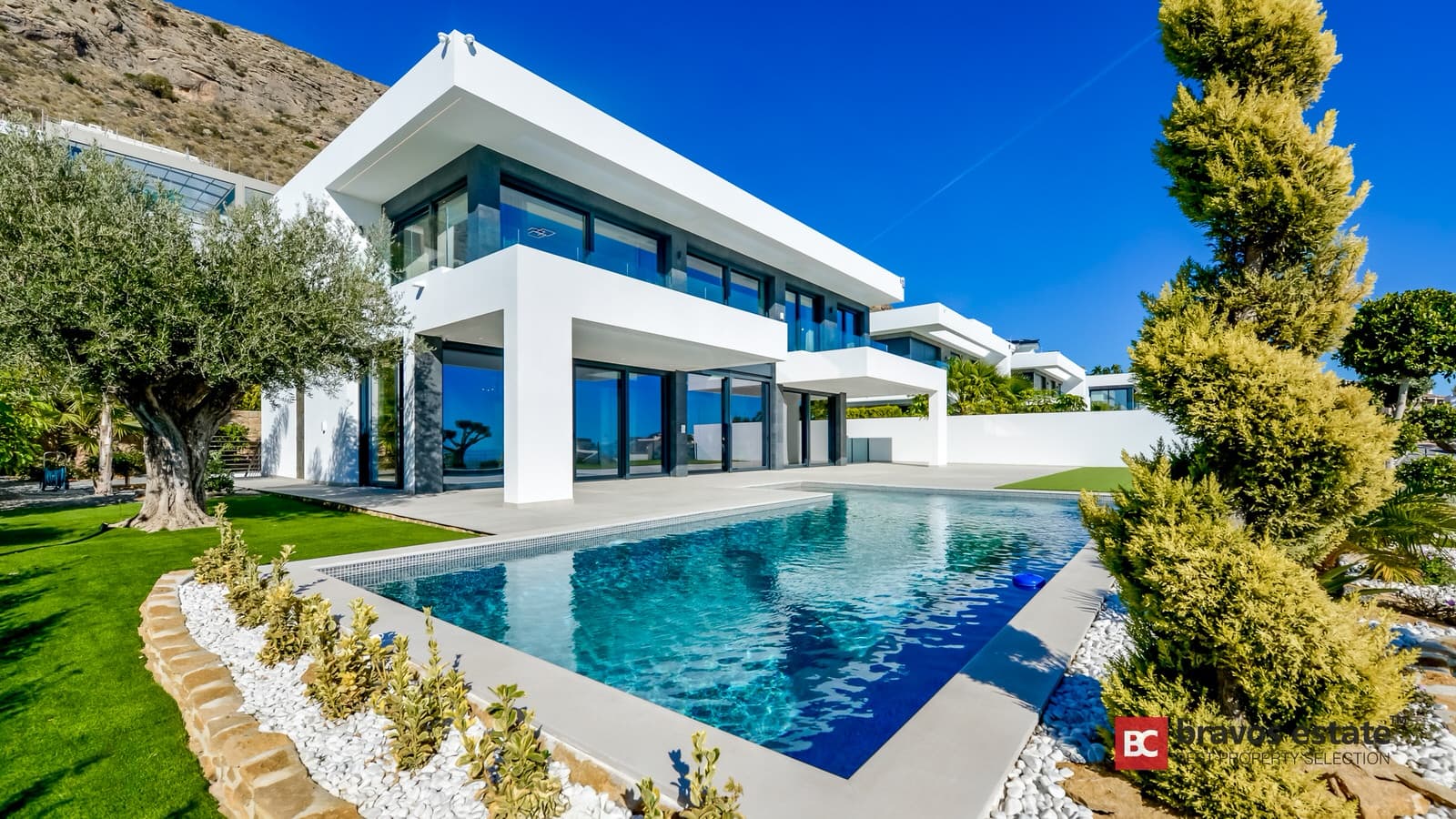 Luxury 7-Bedroom Villa in Finestrat 1