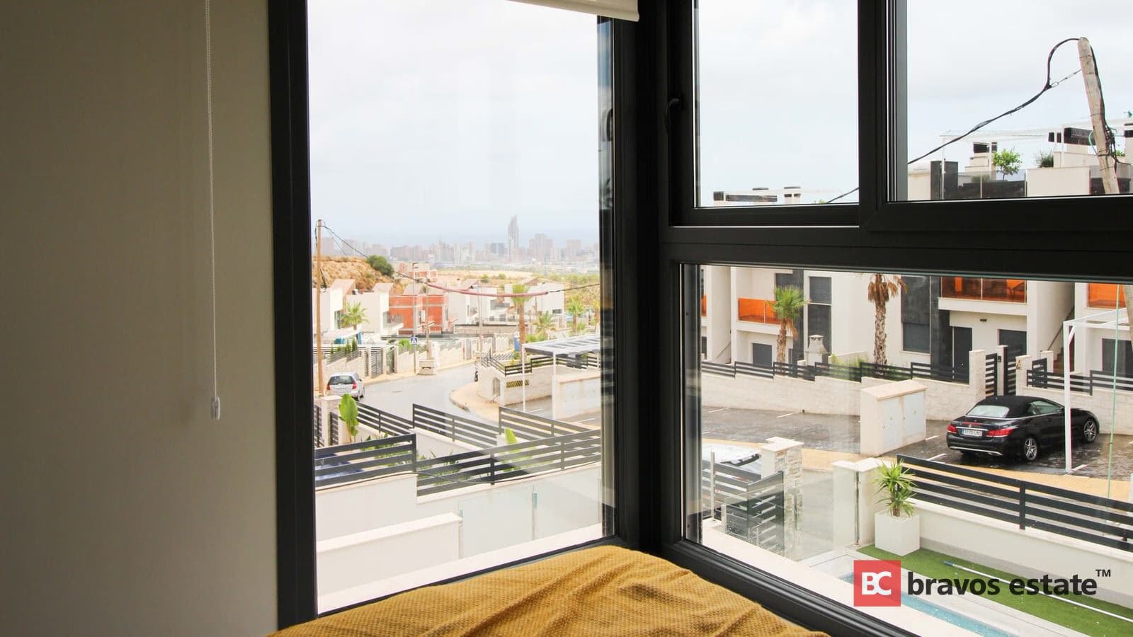 New Build 5-Bedroom Villa in Finestrat - 1