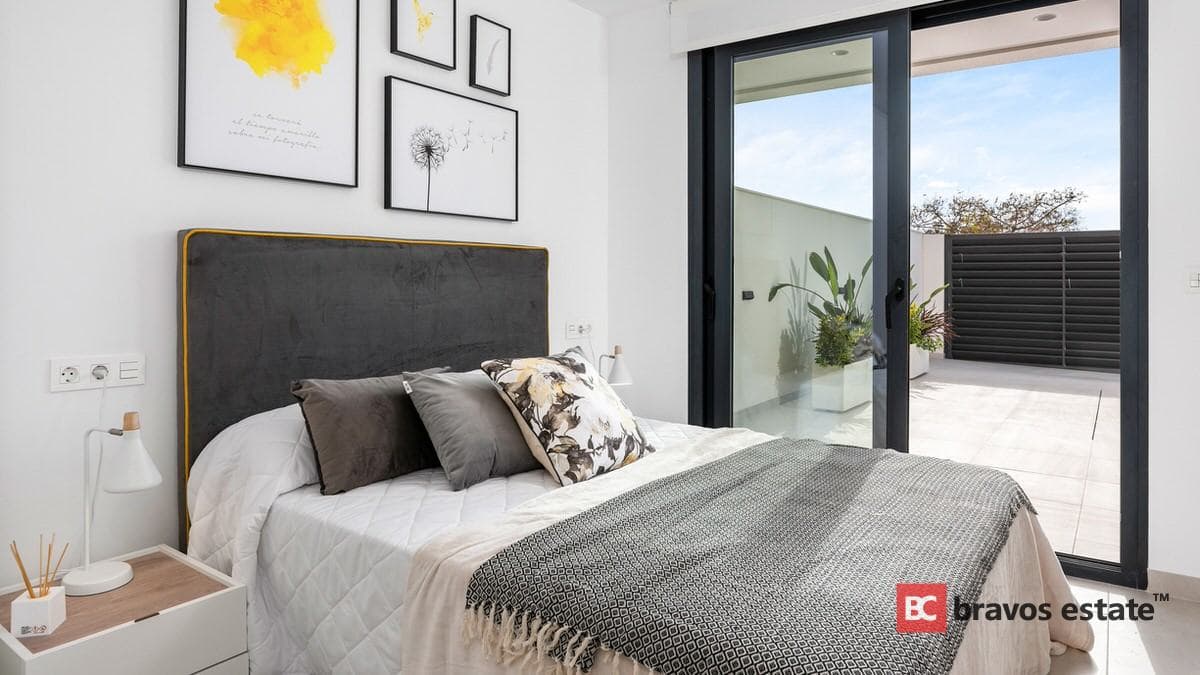 New Build 3-Bedroom Villa in Torrevieja - 3