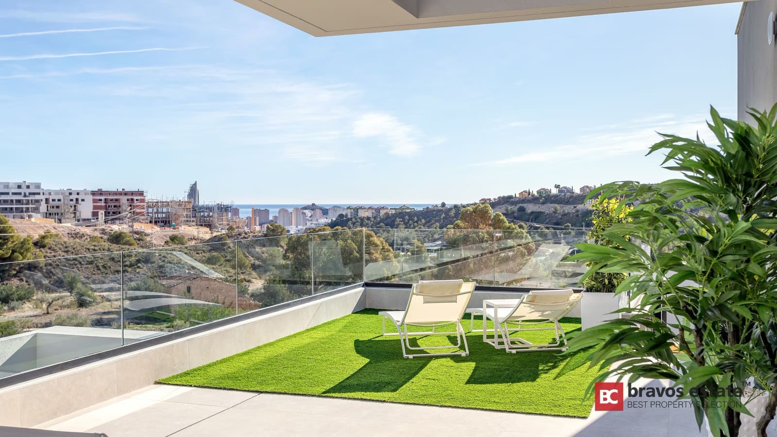 Spacious 2-Bedroom Apartment in Finestrat - 4