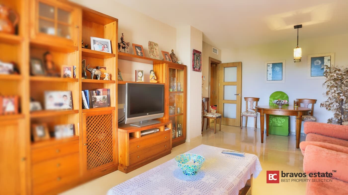 Beachside 3-Bedroom Apartment in El Campello - 5