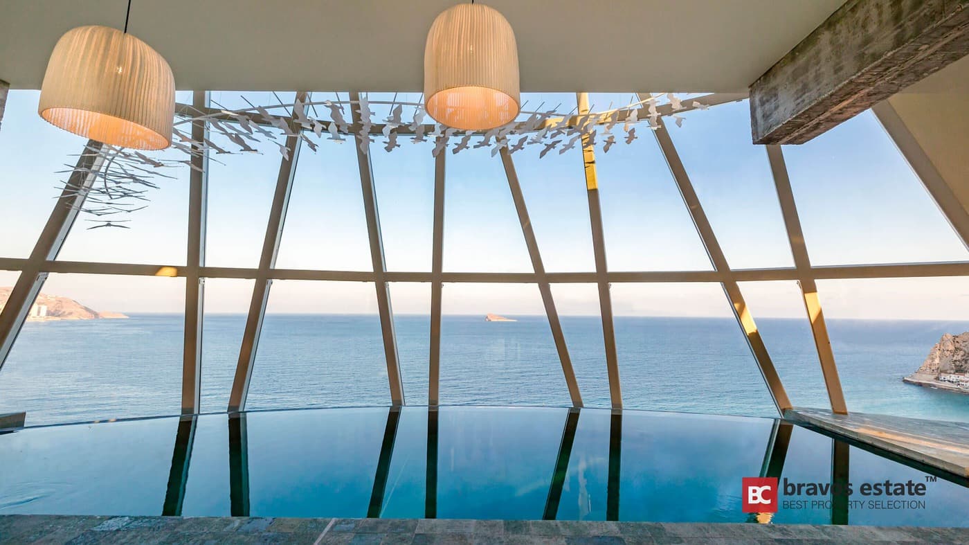 Seafront 1-Bedroom Apartment in Benidorm - 5