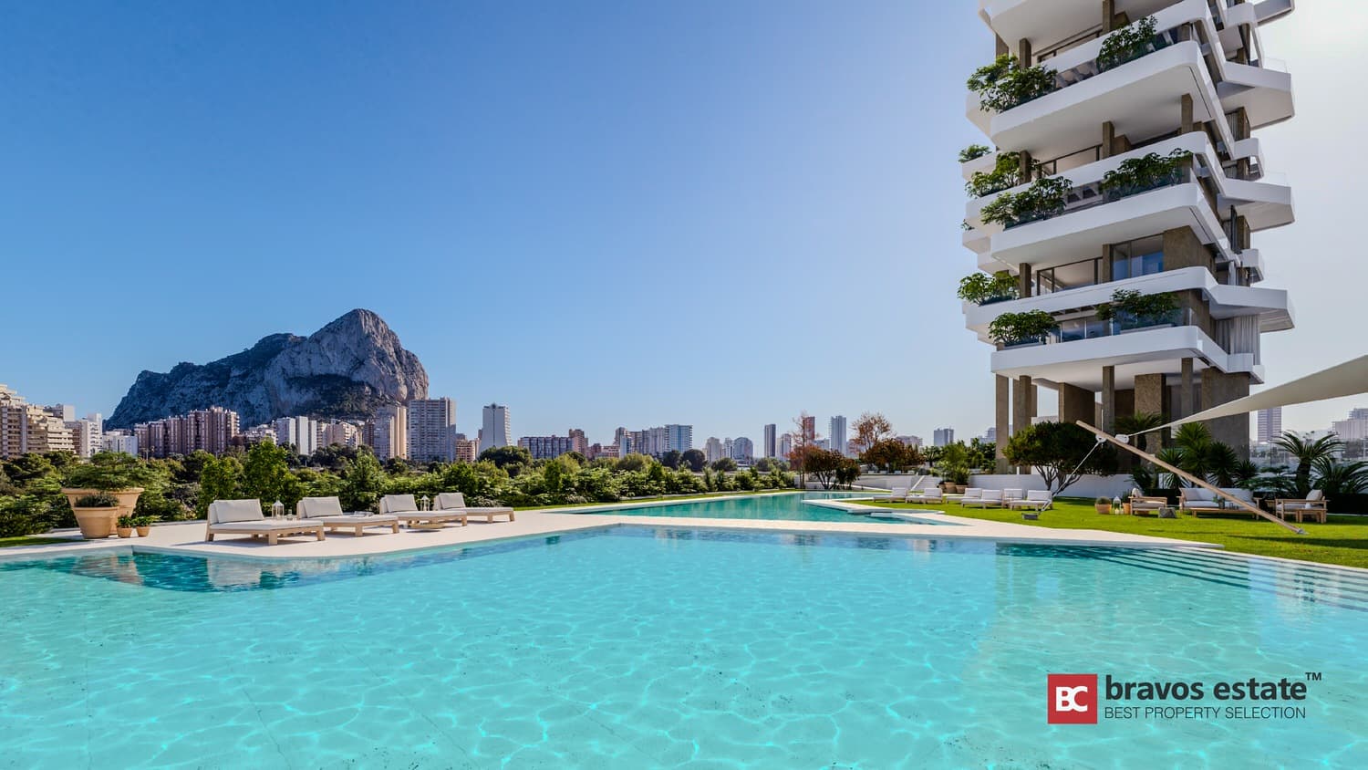 Beachside 3-Bedroom Apartment in Calpe - 2