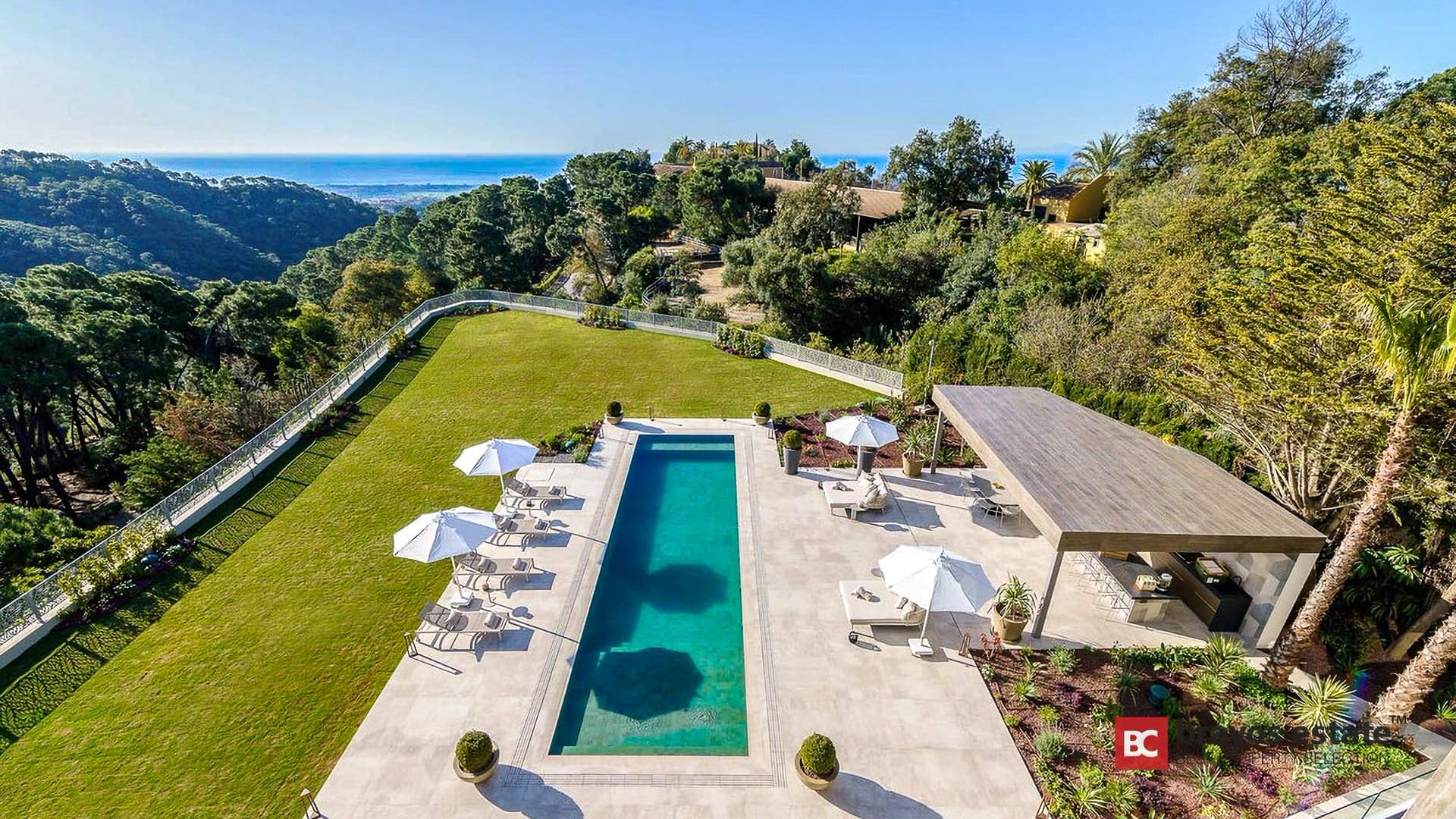 Luxury 6-Bedroom Villa in Marbella - 2