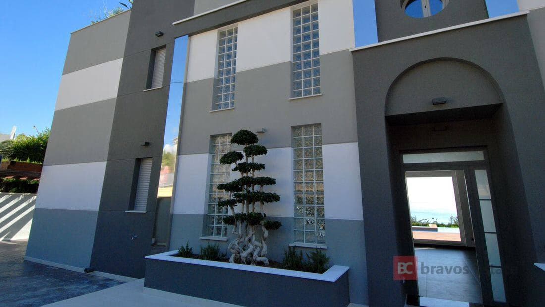 Villa Frente al Mar de 5 Dormitorios en Calpe - 4