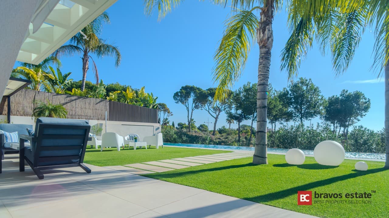 Spacious 3-Bedroom Villa in Finestrat - 4