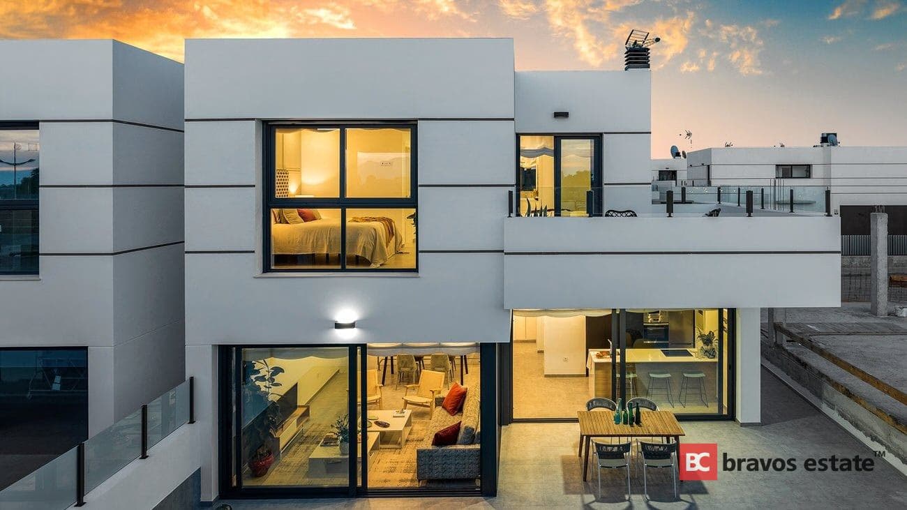 Nieuwbouw villa met 3 slaapkamers in La Marina - 4