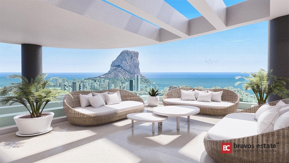 Beachside 3-Bedroom Apartment in Calpe - 2