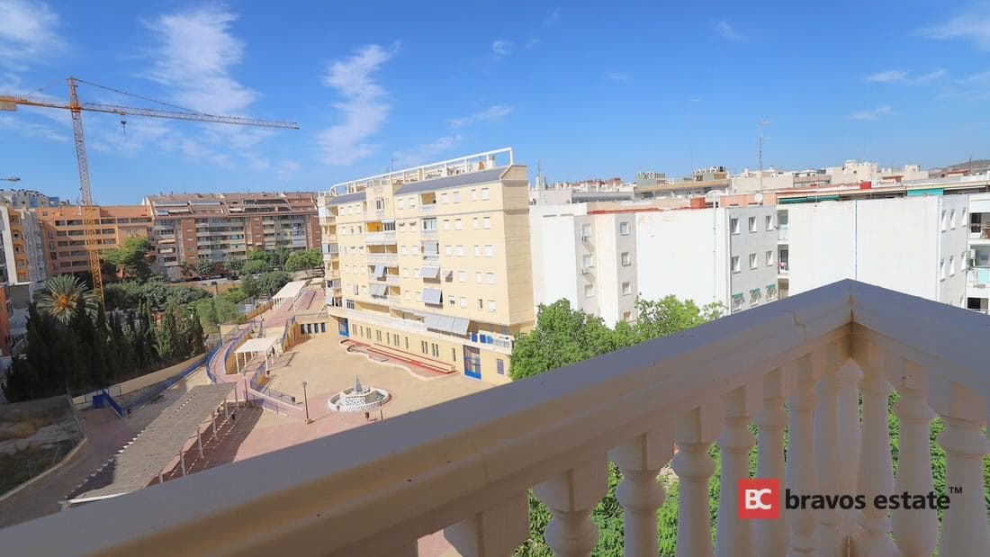 Seafront 2-Bedroom Apartment in El Campello - 1