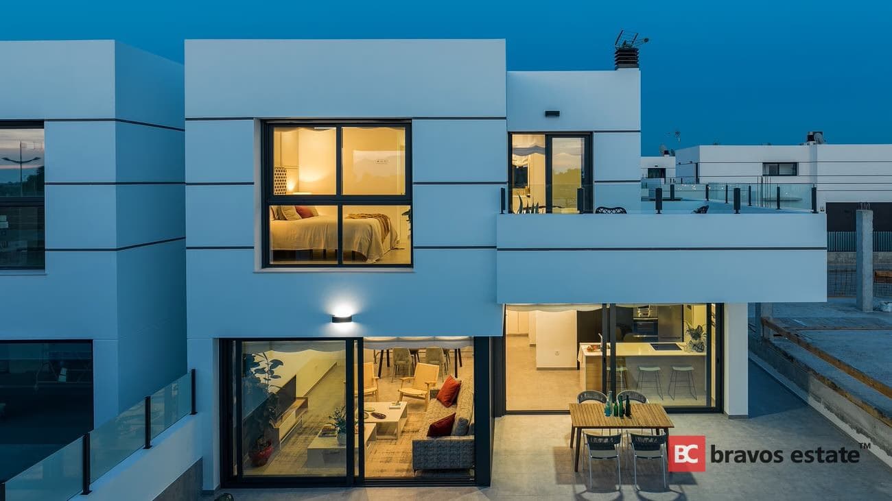 Nieuwbouw villa met 3 slaapkamers in La Marina - 3