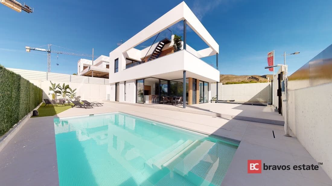 Villa de Obra Nueva de 3 Dormitorios en Finestrat - 1