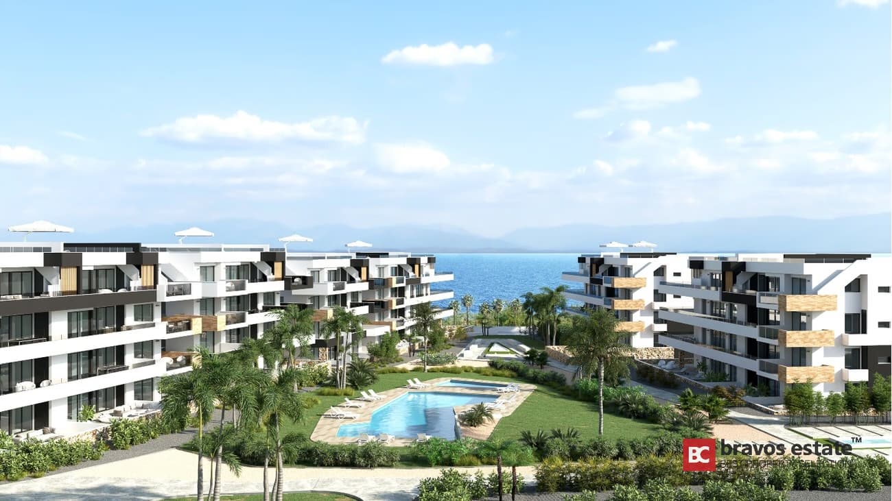 Appartement met 2 slaapkamers aan het strand in La Zenia 1