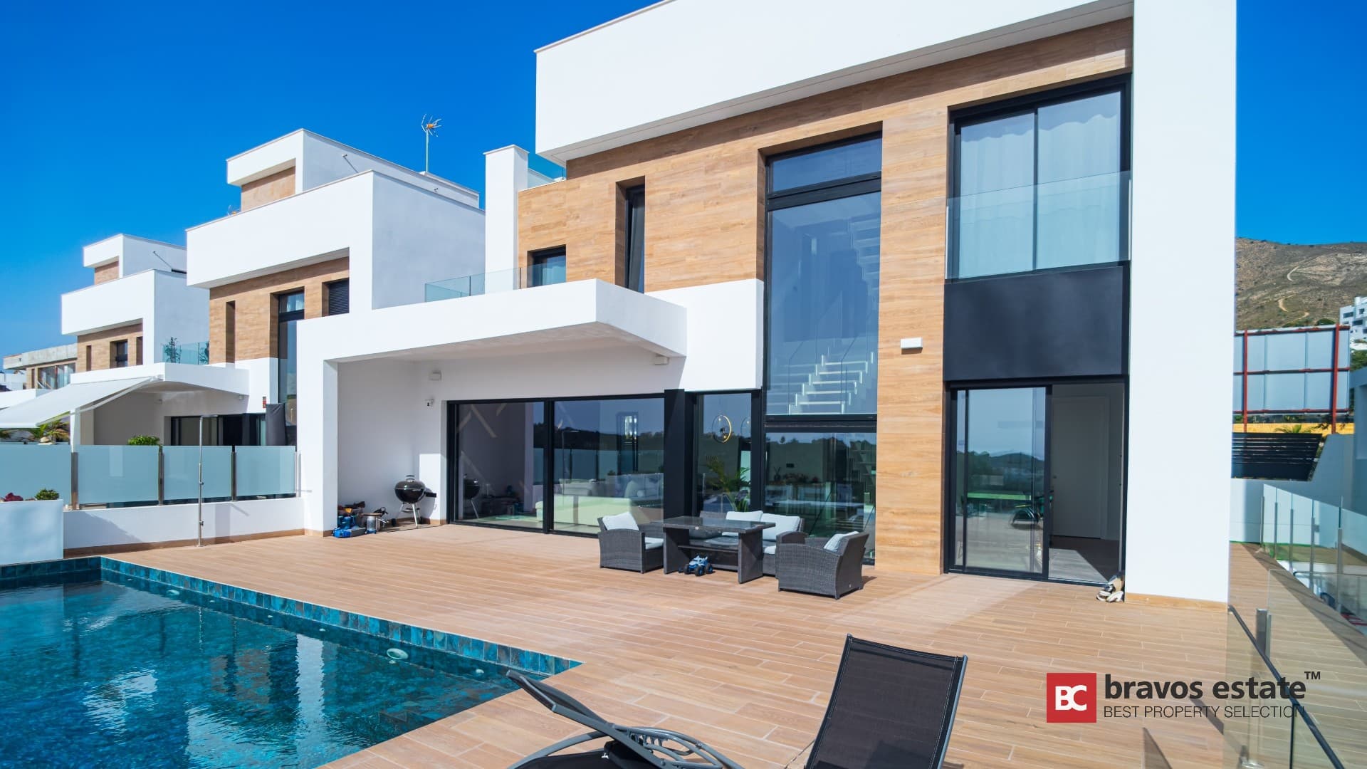 Spacious 3-Bedroom Villa in Finestrat 1