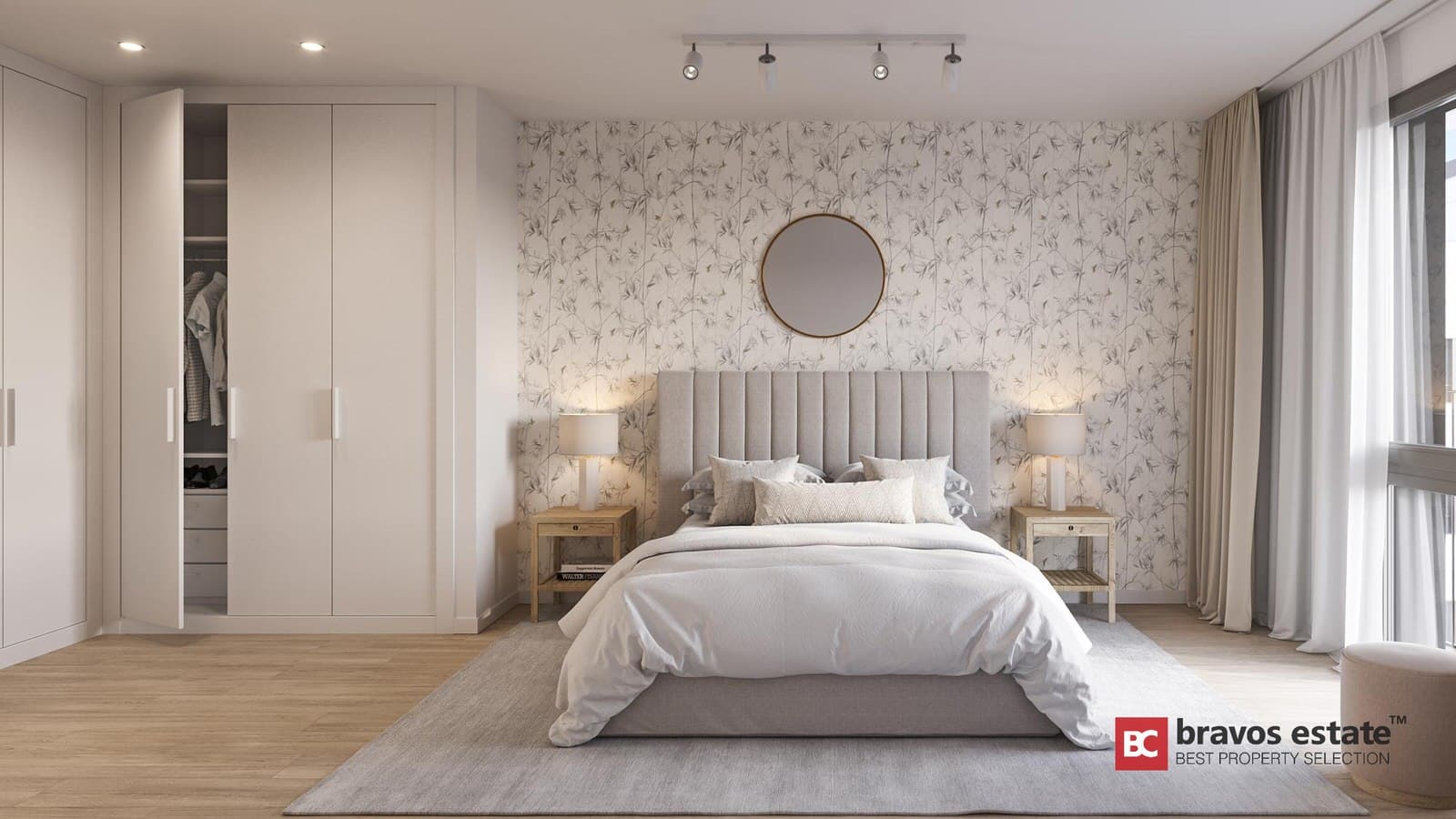 Spacious 4-Bedroom Apartment in Alicante - 4