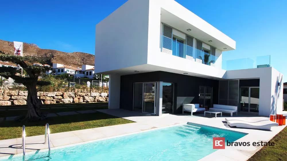 New Build 3-Bedroom Villa in Finestrat - 1