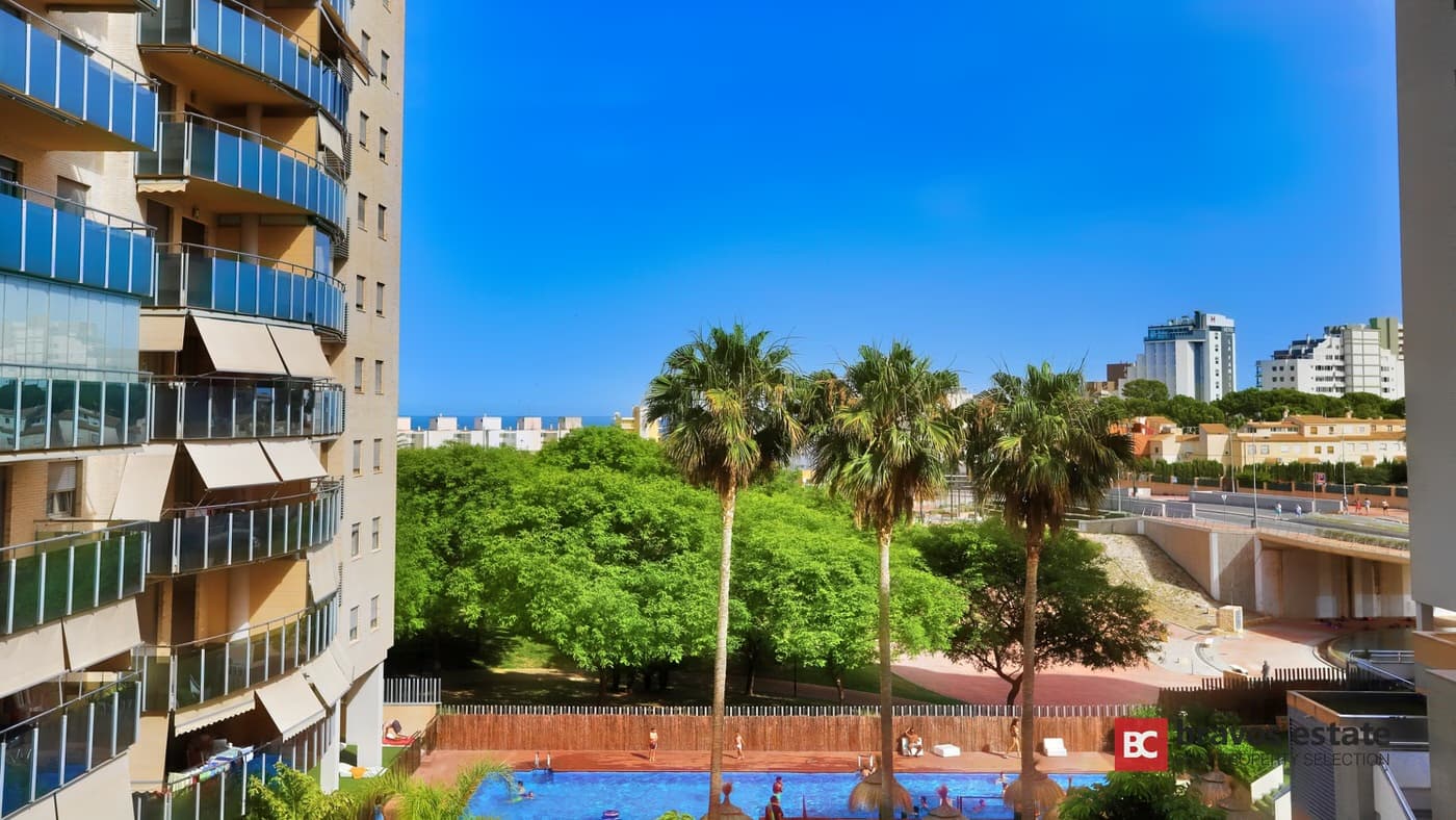 Beachside 3-Bedroom Apartment in El Campello - 1