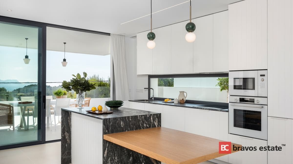 Ruime villa met 3 slaapkamers in La Nucía - 4