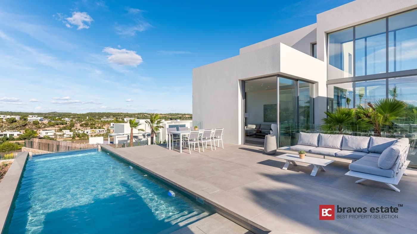 Villa de Obra Nueva de 3 Dormitorios en Las Colinas - 4