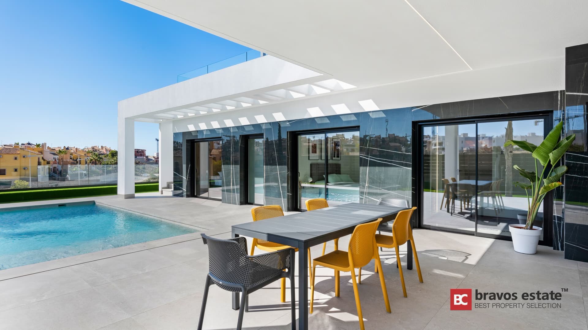 Nieuwbouw villa met 3 slaapkamers in Algorfa - La Finca Golf & Resort - 2