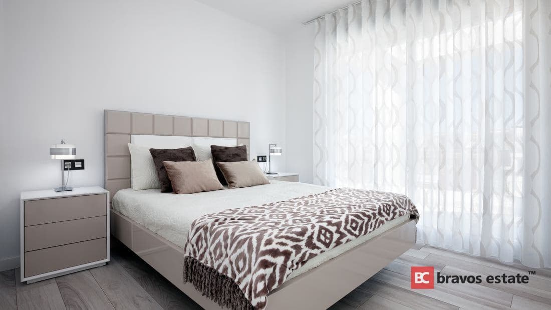 Spacious 3-Bedroom Villa in Cabo Roig - 4