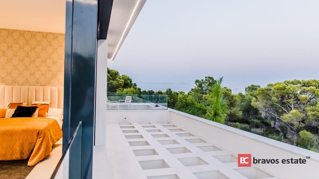 Spacious 3-Bedroom Villa in Finestrat - 5