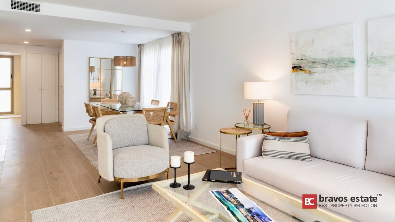 Spacious 4-Bedroom Bungalow in Alicante - 3