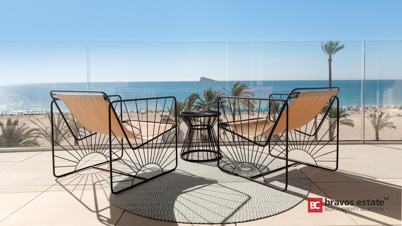 Seafront 2-Bedroom Apartment in Benidorm - 5