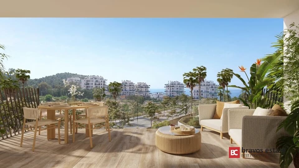 Seafront 3-Bedroom Apartment in Villajoyosa - 1