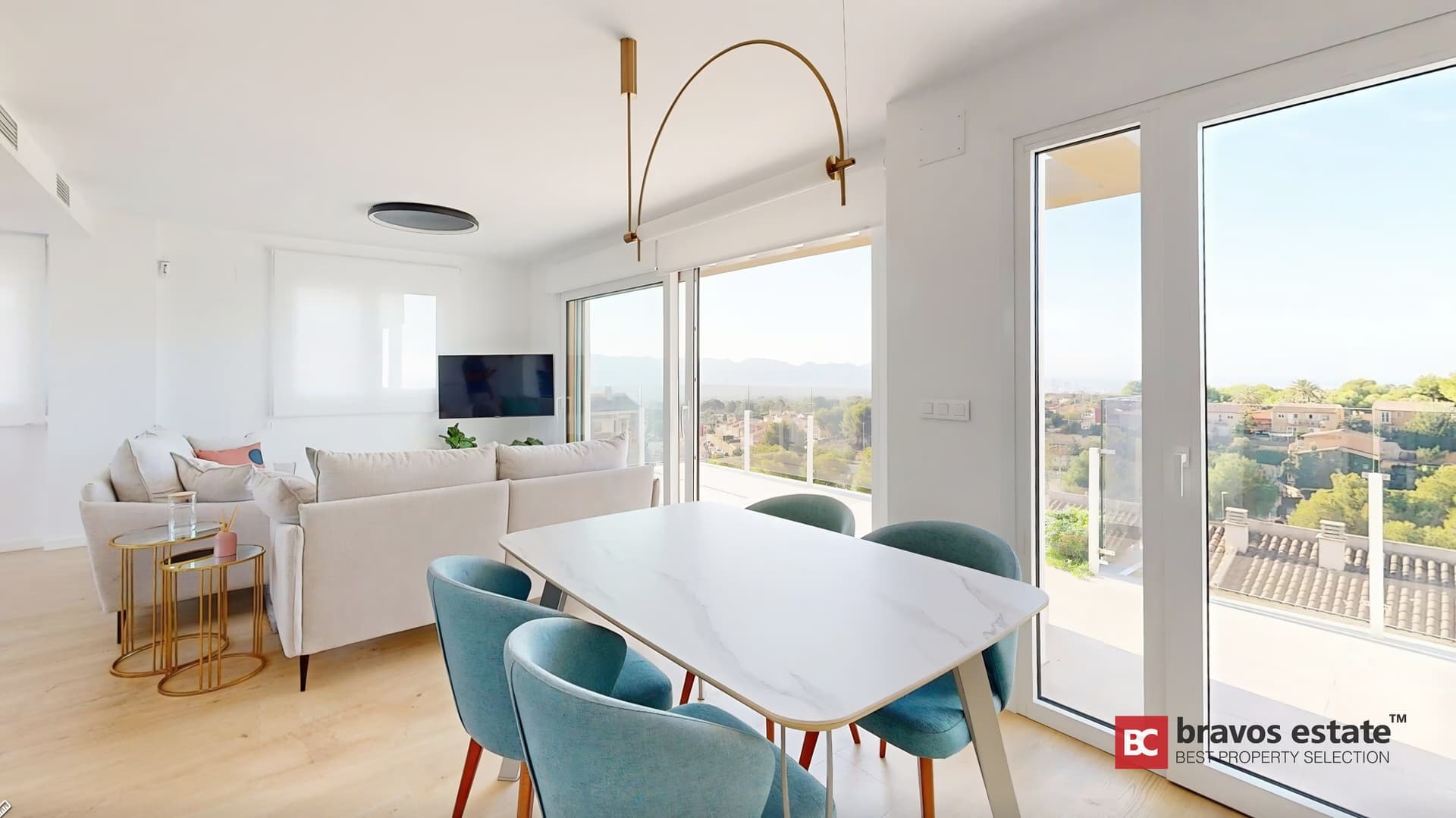 Ruime bungalow met 4 slaapkamers in Polop - 3