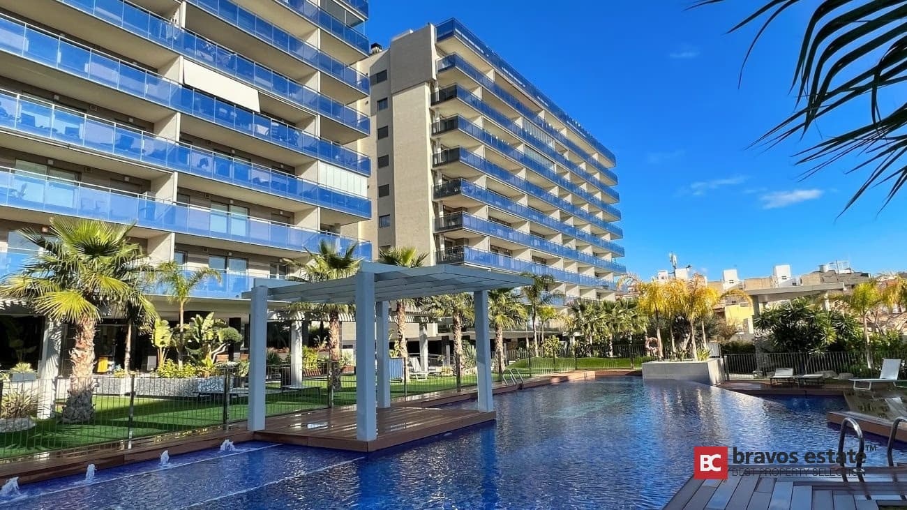 Apartamento Frente al Mar de 3 Dormitorios en El Campello - 2