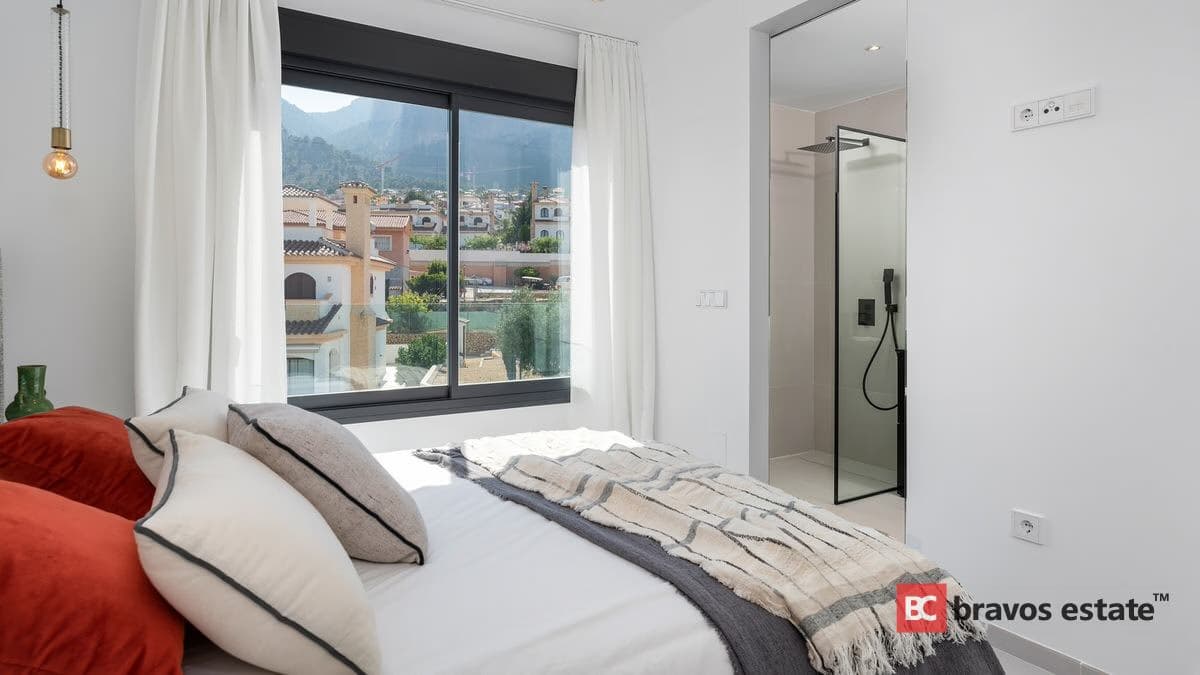 Ruime villa met 3 slaapkamers in La Nucía - 5