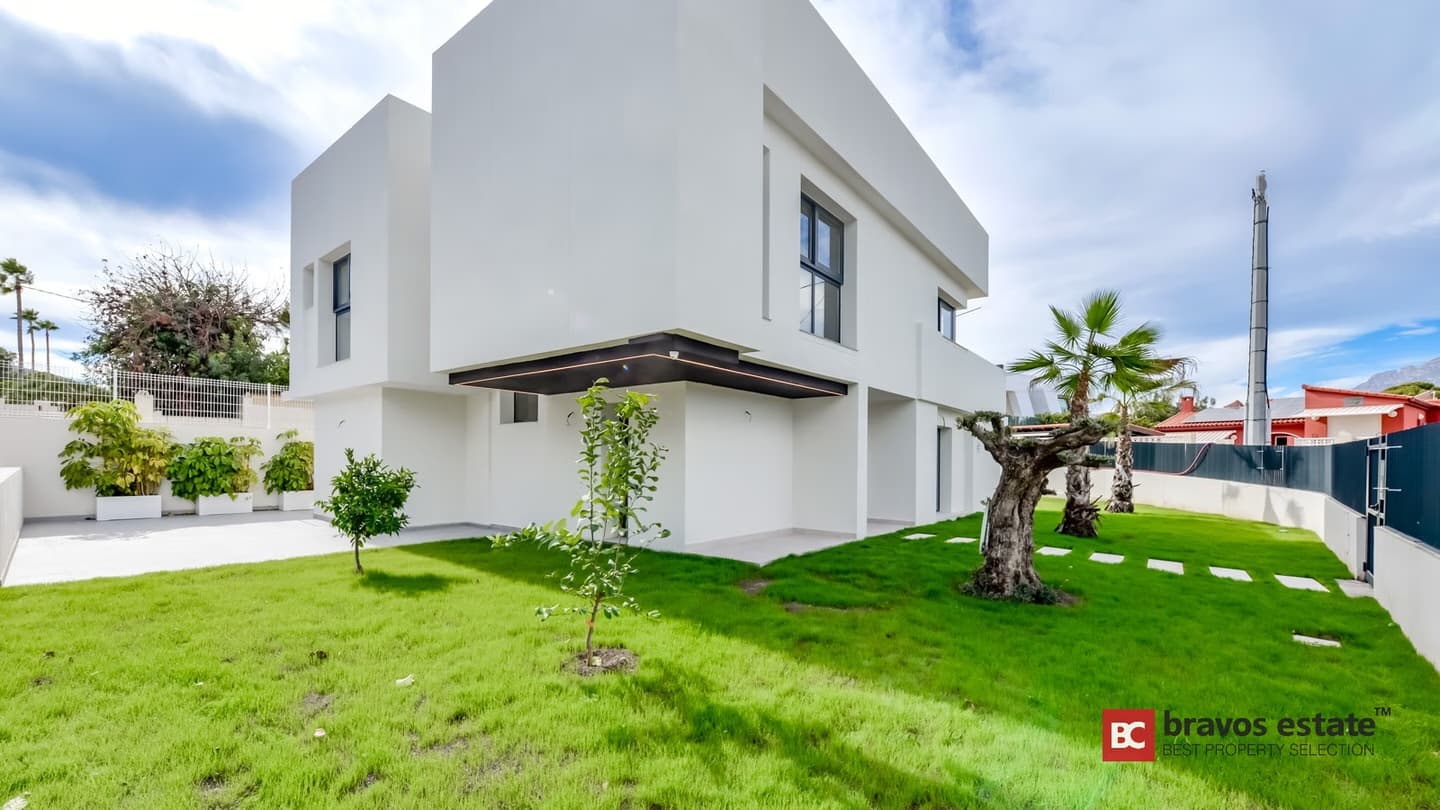 Przestronna 4-pokojowa willa w Alfaz del Pi - 2