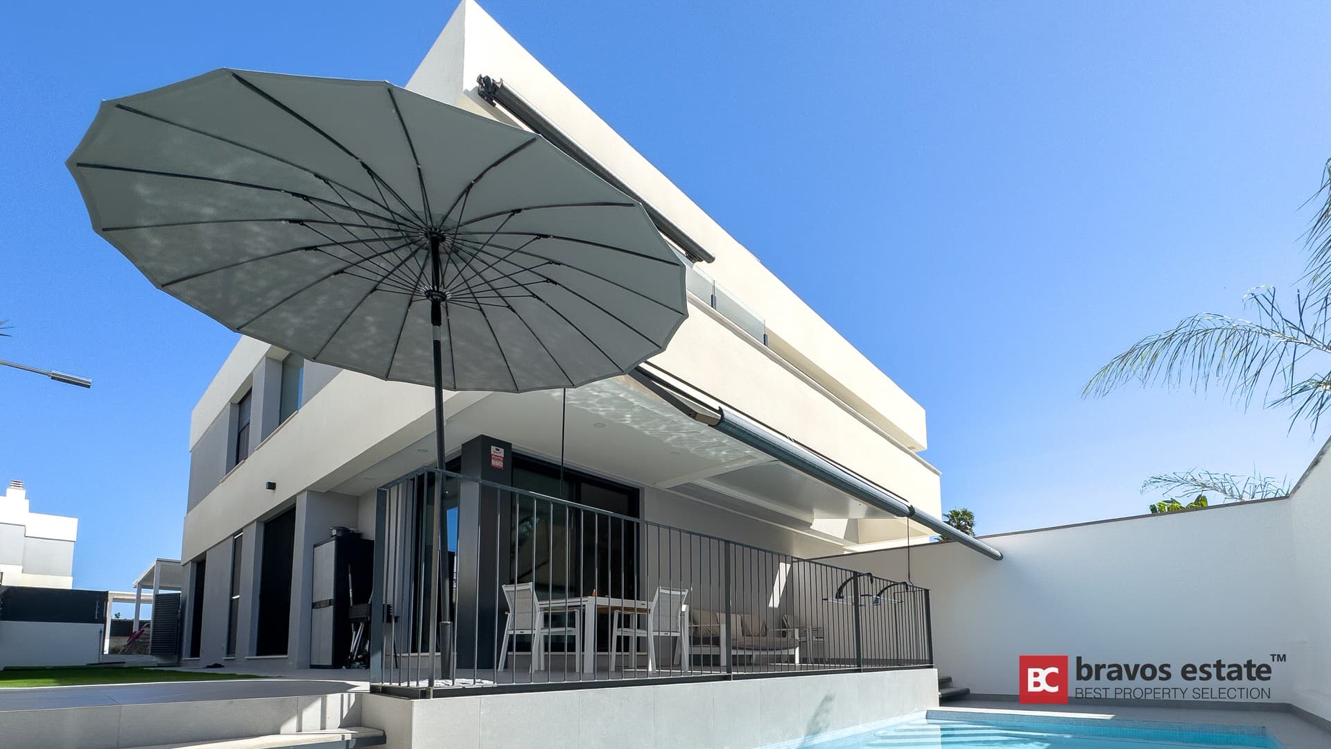 Elegant 4-Bedroom Villa in Playa de San Juan - 5