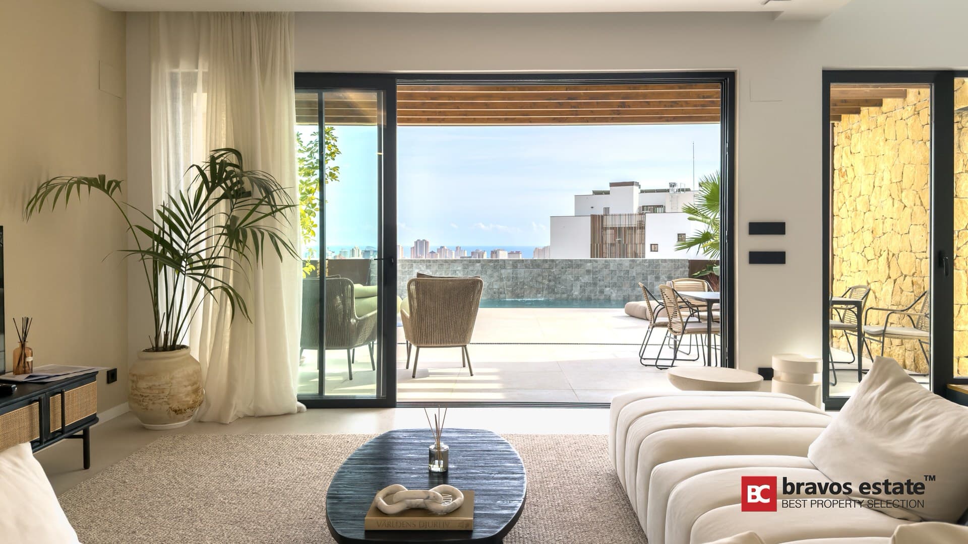 Spacious 4-Bedroom Villa in Finestrat - 4