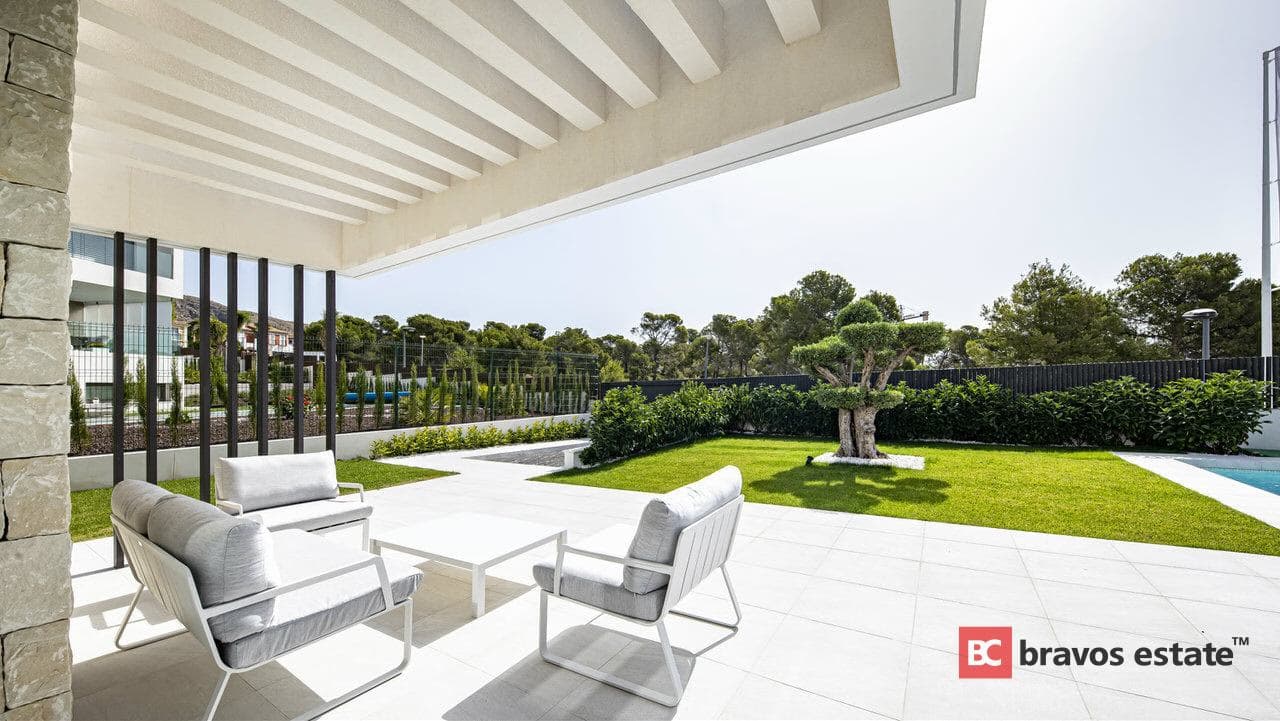 Villa de Obra Nueva de 3 Dormitorios en Finestrat - 3