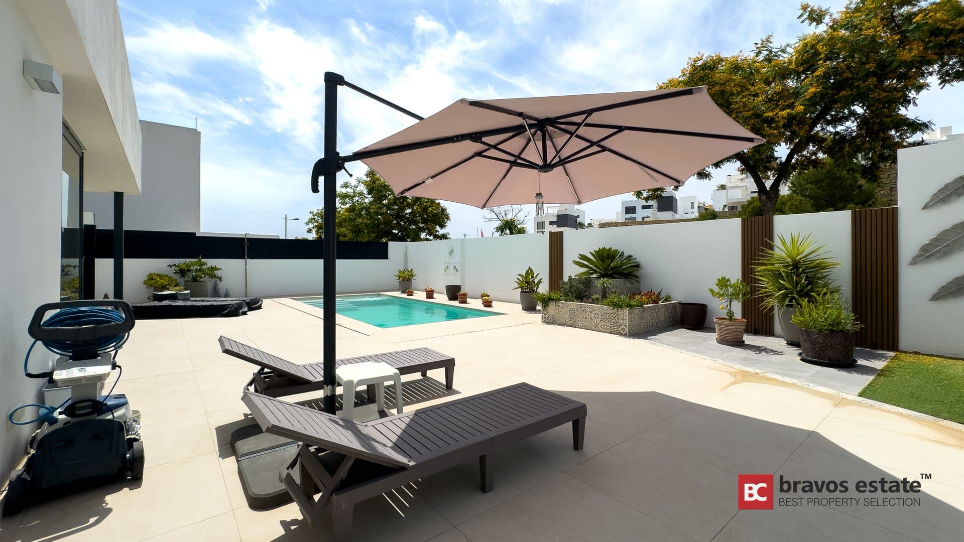 Spacious 4-Bedroom Villa in Finestrat - 4