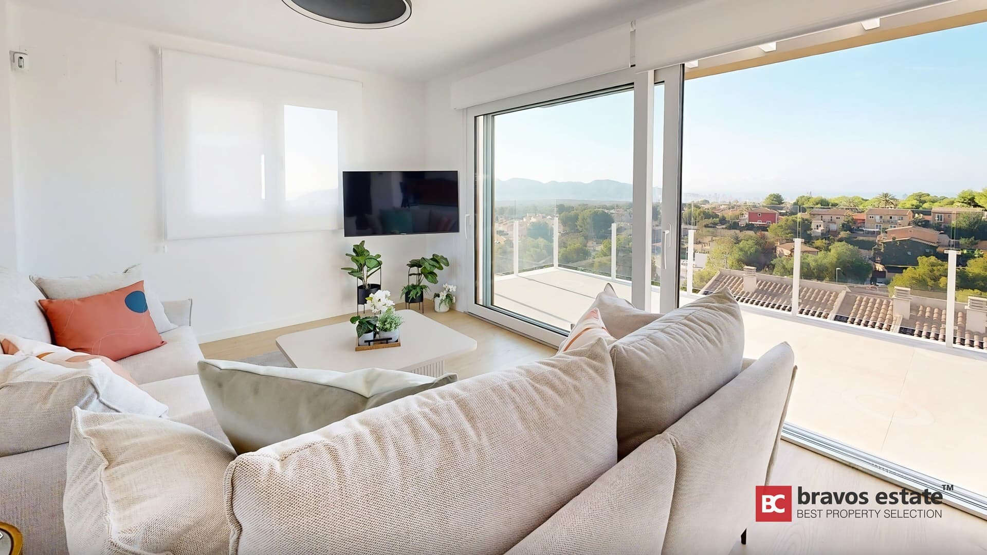 Spacious 4-Bedroom Bungalow in Polop - 4