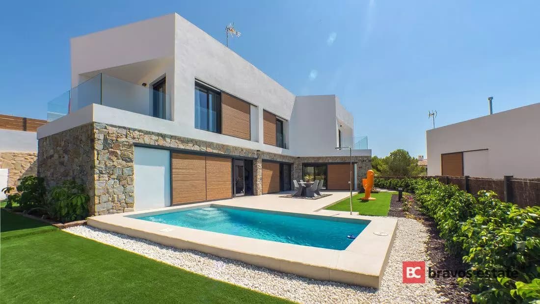 New Build 3-Bedroom Villa in Finestrat - 1