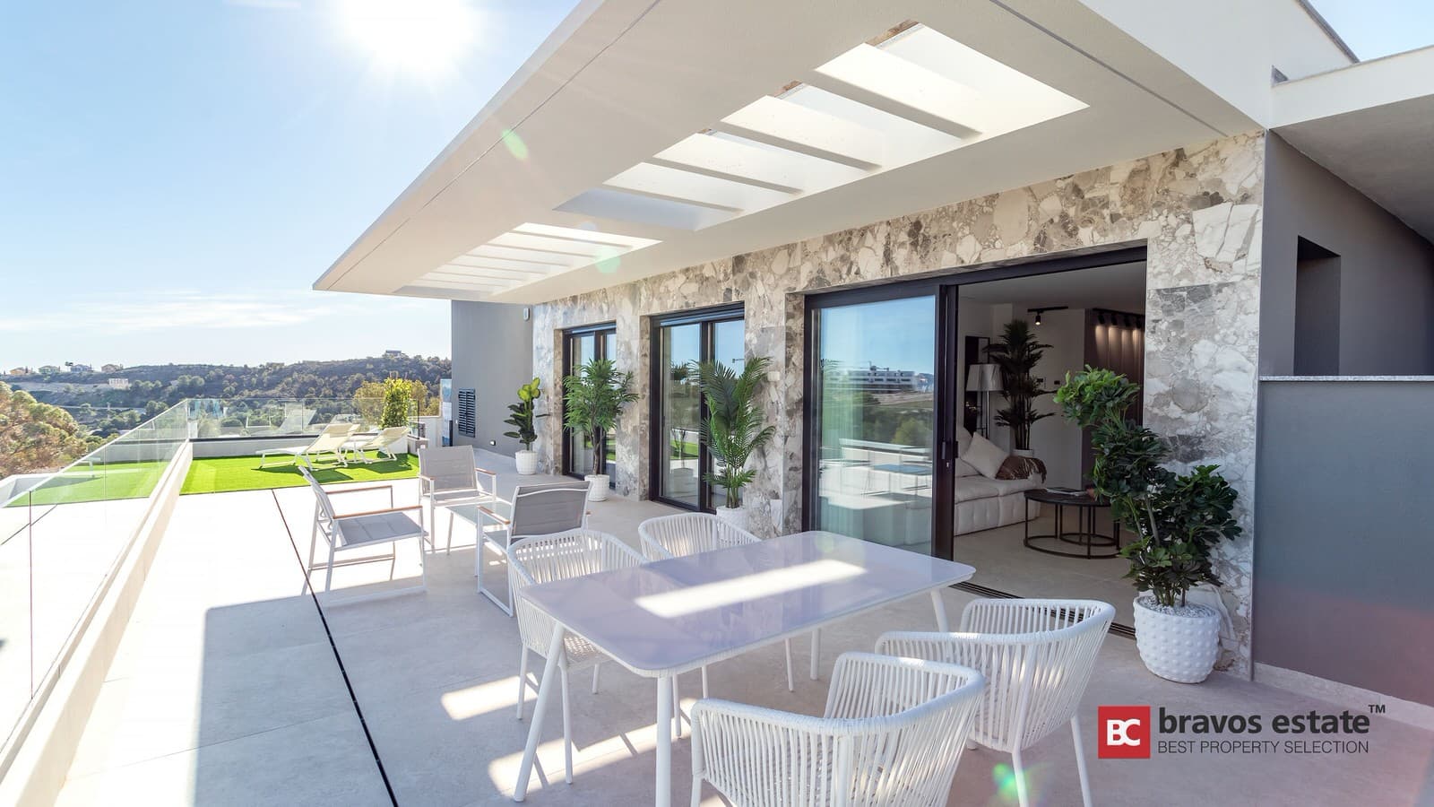 Spacious 2-Bedroom Apartment in Finestrat - 1