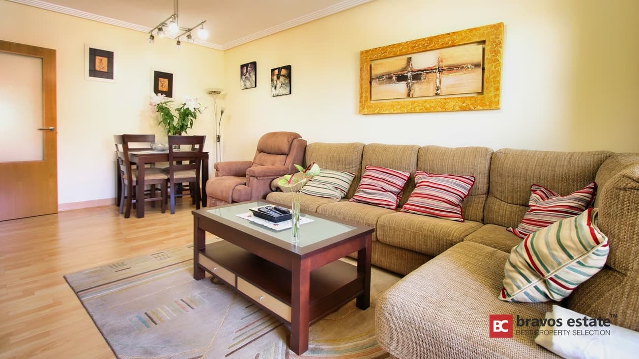 Apartamento Cerca del Mar de 3 Dormitorios en El Campello - 2