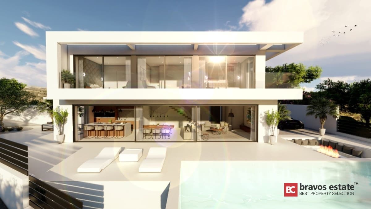 Beachside 3-Bedroom Villa in El Campello - 3